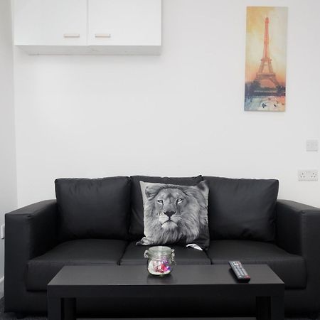 City Hospital Apartments Лідс Номер фото