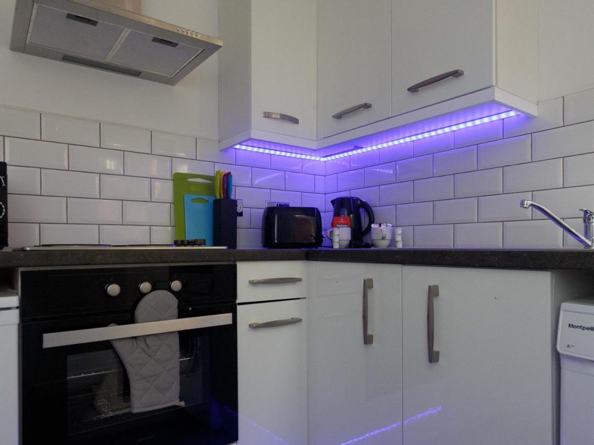 City Hospital Apartments Лідс Екстер'єр фото