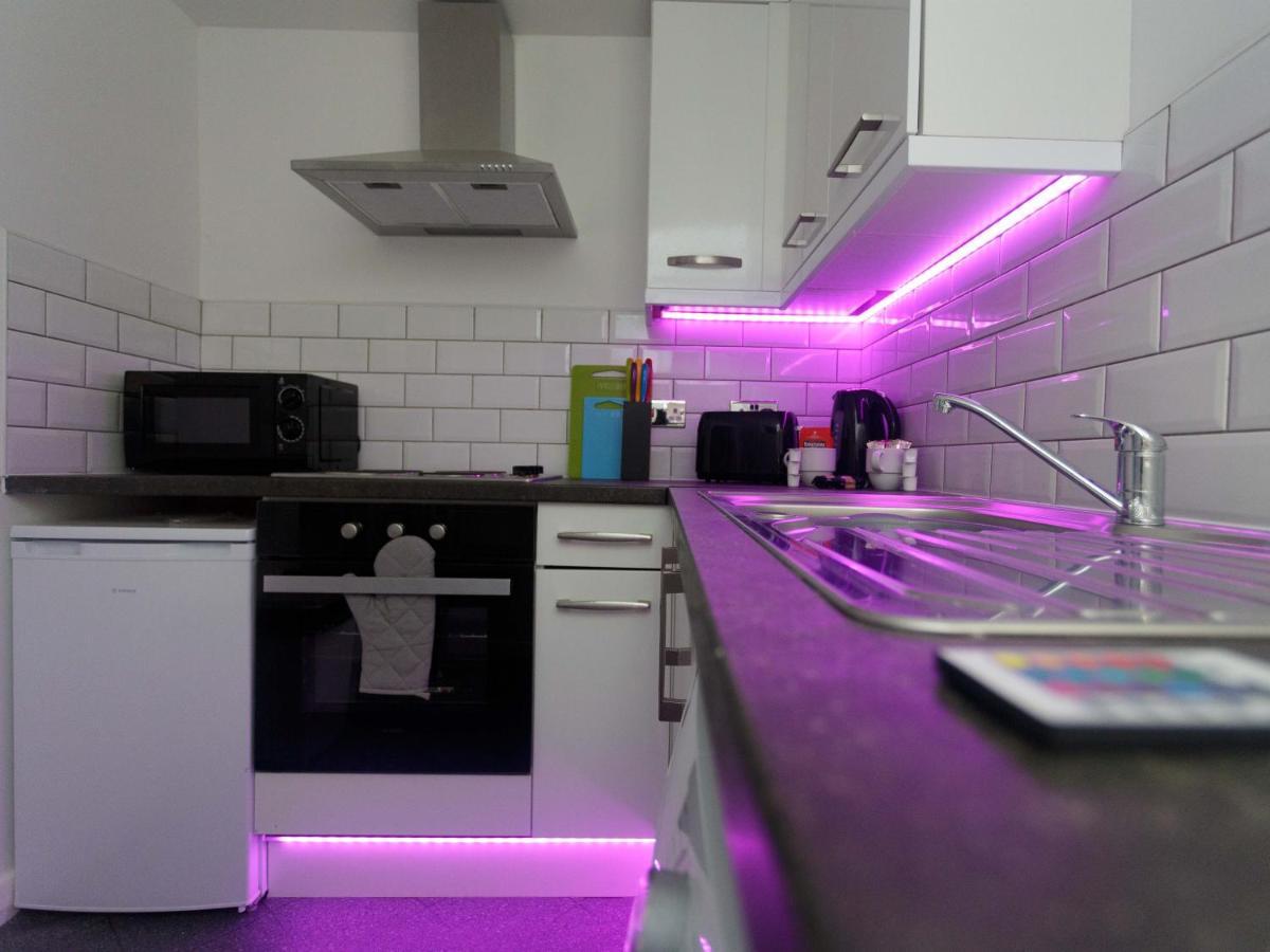 City Hospital Apartments Лідс Екстер'єр фото