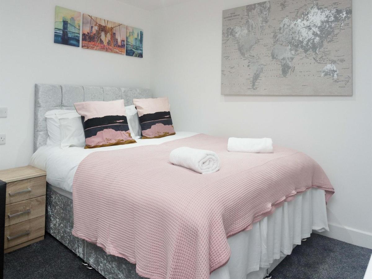 City Hospital Apartments Лідс Екстер'єр фото
